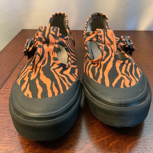 Vans Style 93 Ashley Williams Tiger Print - Picture 3 of 8